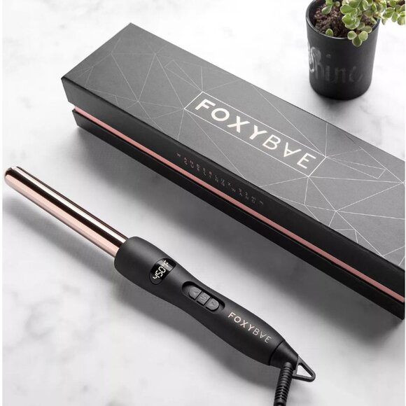 Foxybae Other - FoxyBae Curling Wand 19MM New Box Opened